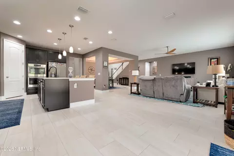 Entry Way - 392 Downs Corner Rd, Saint Augustine, FL 32092 photo 3 of 5