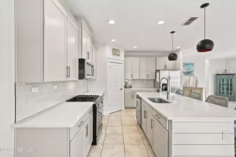 Kitchen - 324 Ferndale Way, Saint Augustine, FL 32092 photo 2 of 3