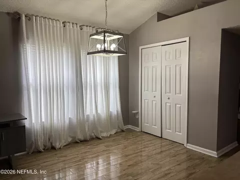 Dining - 13879 Devan Lee Dr E, Jacksonville, FL 32226 photo 1 of 3