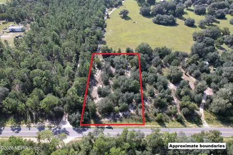 653 Cousintown Rd, Interlachen, FL 32148 photo 2
