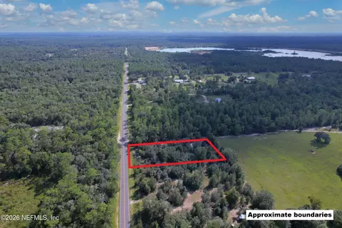 653 Cousintown Rd, Interlachen, FL 32148 photo 4