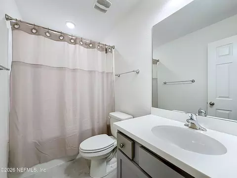 Bath - 25 Ridge Lake Rd, Saint Augustine, FL 32086 photo 3 of 3