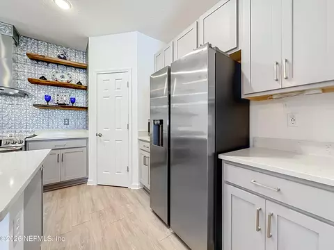 Kitchen - 25 Ridge Lake Rd, Saint Augustine, FL 32086 photo 3 of 3