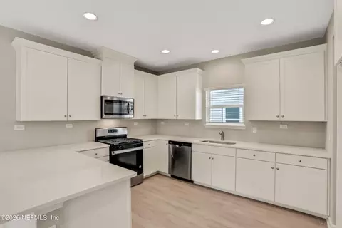 Kitchen - 1058 Brook Forest Dr, Saint Augustine, FL 32092 photo 3 of 3