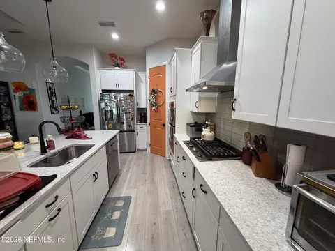 Kitchen - 526 Eagle Moon Lake Dr, Saint Augustine, FL 32092 photo 2 of 2