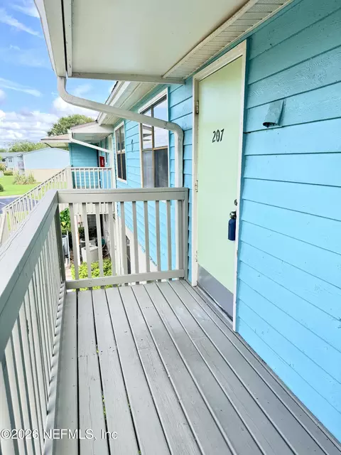 Exterior - 650 W Pope Rd #207, Saint Augustine, FL 32080 photo 2 of 6