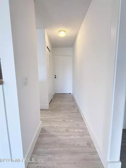 Entry Way - 650 W Pope Rd #207, Saint Augustine, FL 32080 photo 1 of 1