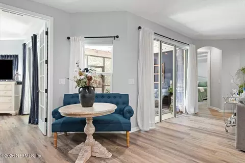 Entry Way - 164 Pescado Dr, Saint Augustine, FL 32095 photo 6 of 8