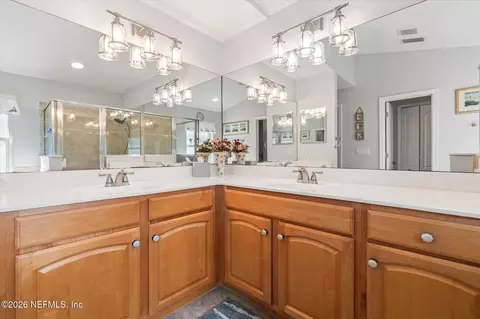 Bath - 937 Mirror Lake Dr, Saint Augustine, FL 32086 photo 3 of 6