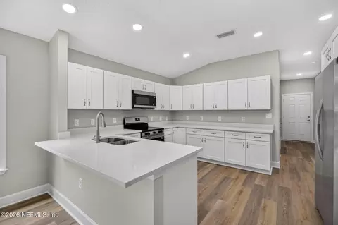 Kitchen - 75084 Parrish Rd, Yulee, FL 32097 photo 1 of 2