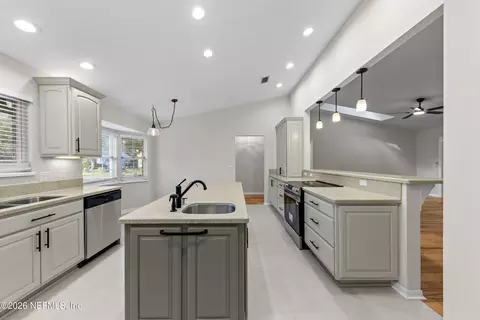 Kitchen - 3205 Turtle Creek Rd, Saint Augustine, FL 32086 photo 6 of 6