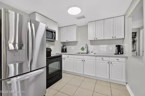 Kitchen - 175 Phoenetia Dr, Saint Augustine, FL 32086 photo 1 of 2