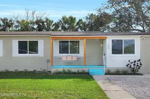 Exterior - 101 Carver St W, Saint Augustine, FL 32080 photo 3 of 9