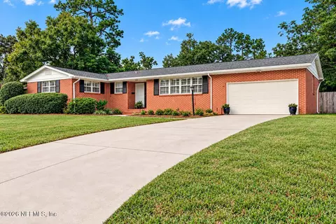 1834 Memory Ln, Jacksonville, FL 32210