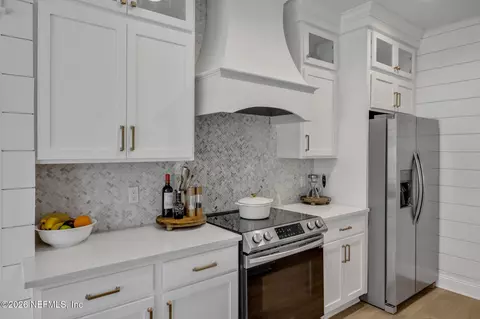 Kitchen - 4369 Wolfe Dr, Macclenny, FL 32063 photo 4 of 7