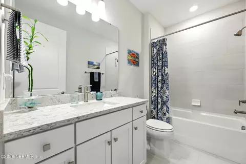 Bath - 676 Jubilee Cir, Yulee, FL 32097 photo 1 of 1