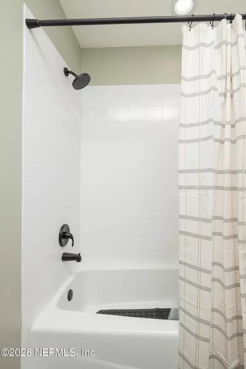 Bath - 309 Elza Ln, Saint Augustine, FL 32086 photo 9 of 9