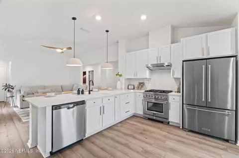 Kitchen - 80 Boulder Ln, Saint Johns, FL 32259 photo 5 of 6