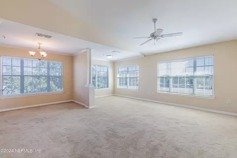 7800 Point Meadows Dr Apt Unit UNIT 1232, Jacksonville, FL 32256