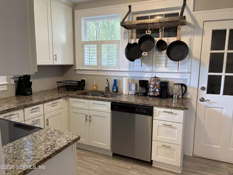 1444 Wolfe St, Jacksonville, FL 32205