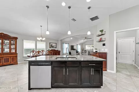 Kitchen - 84 Ferris Dr, Saint Augustine, FL 32084 photo 3 of 4