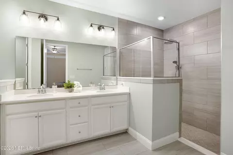 Bath - 375 Latrobe Ave, Saint Augustine, FL 32095 photo 2 of 5