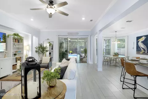 Entry Way - 375 Latrobe Ave, Saint Augustine, FL 32095 photo 2 of 8