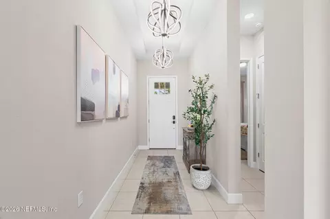 Entry Way - 155 Blackbird Ln, Saint Augustine, FL 32092 photo 2 of 4