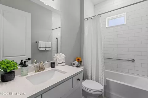 Bath - 155 Blackbird Ln, Saint Augustine, FL 32092 photo 4 of 5