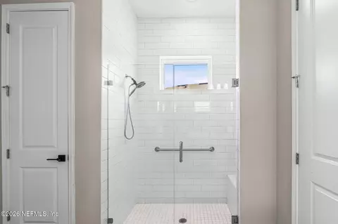 Bath - 155 Blackbird Ln, Saint Augustine, FL 32092 photo 2 of 5