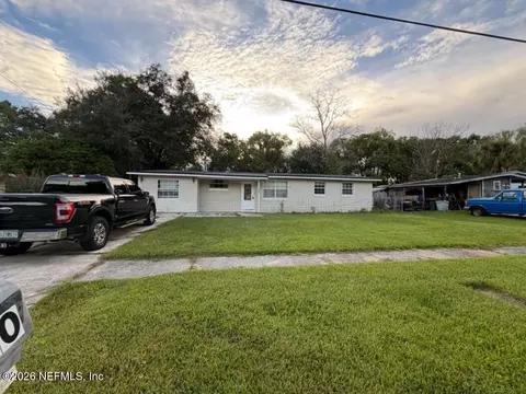 2130 Hugh Edwards Dr, Jacksonville, FL 32210
