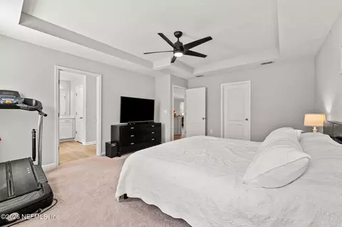 Bedroom - 66012 Edgewater Dr, Yulee, FL 32097 photo 3 of 4