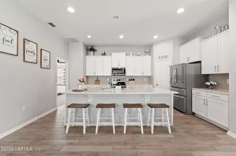 Kitchen - 66012 Edgewater Dr, Yulee, FL 32097 photo 1 of 2