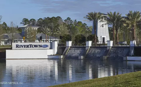 131 Beaufort Ct, Saint Johns, FL 32259