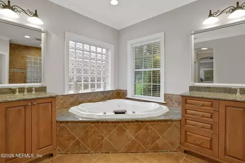 Bath - 696 Frederic Dr, Fleming Island, FL 32003 photo 2 of 9