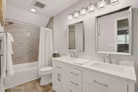 Bath - 696 Frederic Dr, Fleming Island, FL 32003 photo 8 of 9