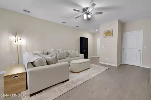 Entry Way - 30 Carmella Ct, Saint Augustine, FL 32092 photo 2 of 6