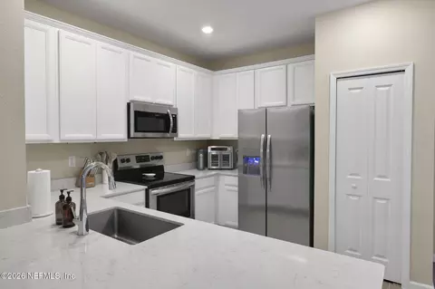 Kitchen - 30 Carmella Ct, Saint Augustine, FL 32092 photo 3 of 4