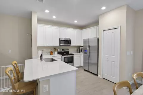 Kitchen - 30 Carmella Ct, Saint Augustine, FL 32092 photo 2 of 4