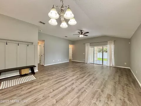 Living - 129 Pine Arbor Cir, Saint Augustine, FL 32084 photo 3 of 4