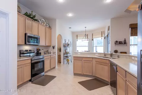 Kitchen - 4 Eagle Pl, Palm Coast, FL 32164 photo 2 of 5