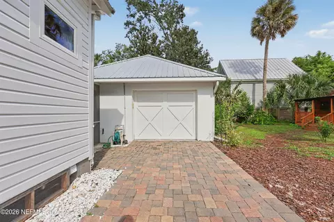 Exterior - 47 Osceola St, Saint Augustine, FL 32084 photo 9 of 18