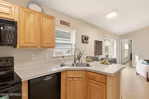 Kitchen - 313 Brazil Dr, Saint Augustine, FL 32095 photo 3 of 4