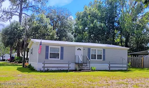 200 Hanselman Ave, Crescent City, FL 32112