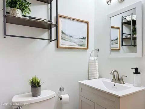 Bath - 2490 Spokane Ave E, Jacksonville, FL 32233 photo 3 of 3