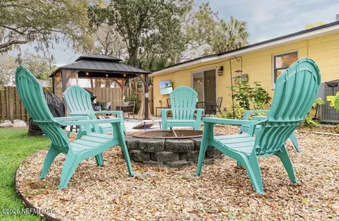 Exterior - 2490 Spokane Ave E, Jacksonville, FL 32233 photo 3 of 5