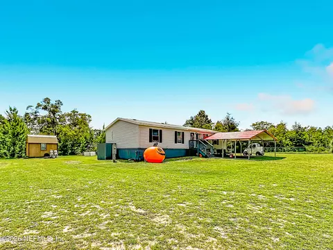 207 Himalayan St, Interlachen, FL 32148 photo 3