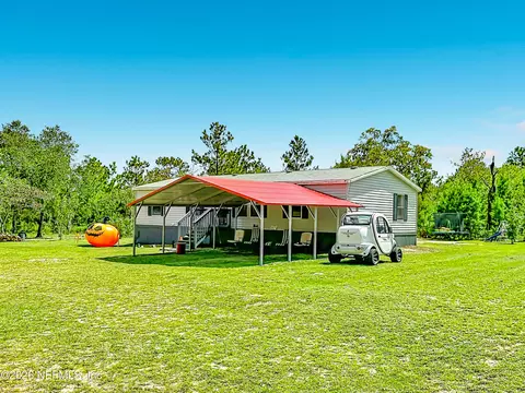 207 Himalayan St, Interlachen, FL 32148 photo 4