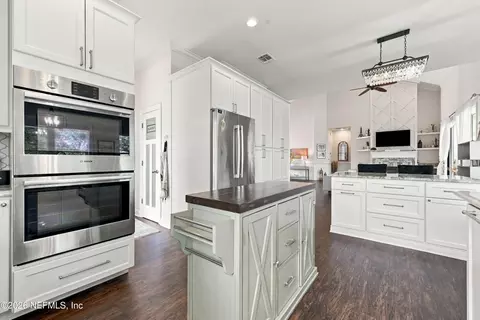 Kitchen - 500 Turnberry Ln, Saint Augustine, FL 32080 photo 5 of 9