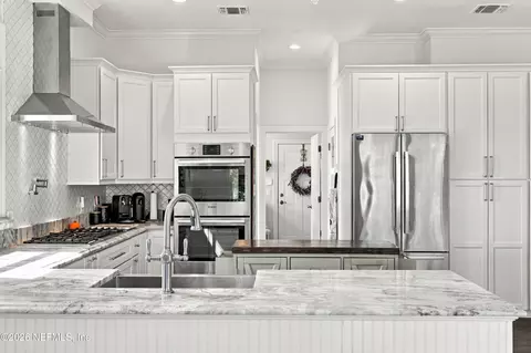 Kitchen - 500 Turnberry Ln, Saint Augustine, FL 32080 photo 8 of 9